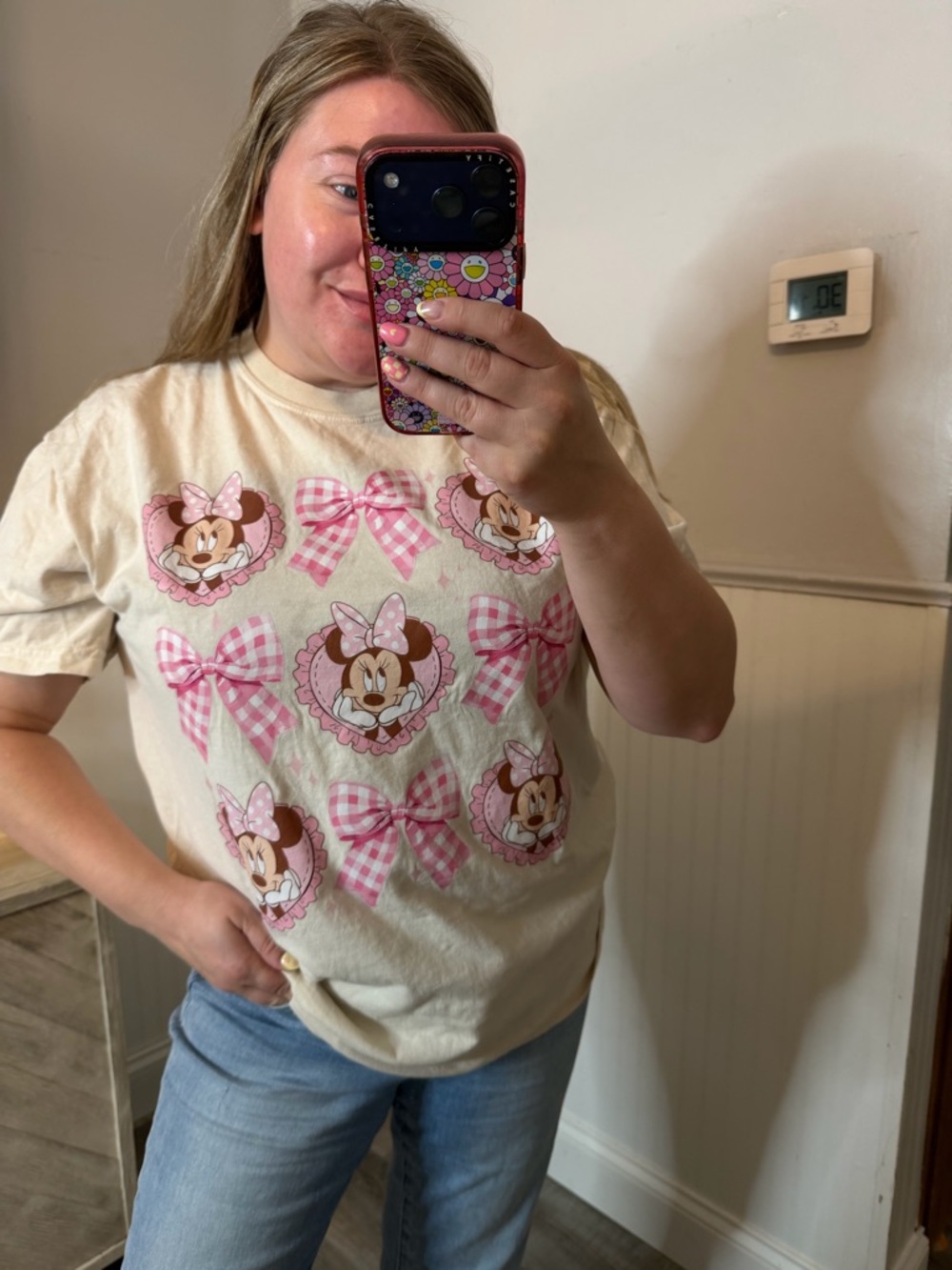 Comfort Colors Minnie Mouse Graphic Tee in Cream & Pink XL